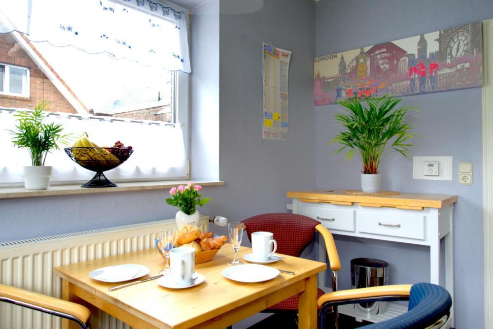 Ferienhaus Robbers Mit 3 Schlafzimmer Hatten Exterior photo
